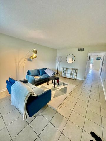 210 Pelham Road, 214A, Fort Walton Beach, FL 32547