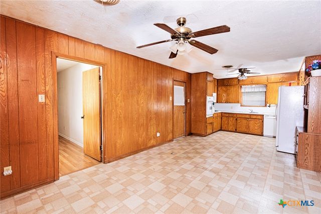 3206 Shady Hill Drive, Temple, TX 76502