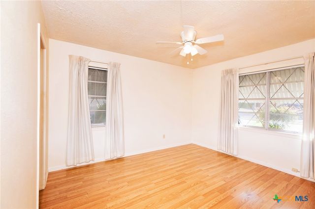 3206 Shady Hill Drive, Temple, TX 76502