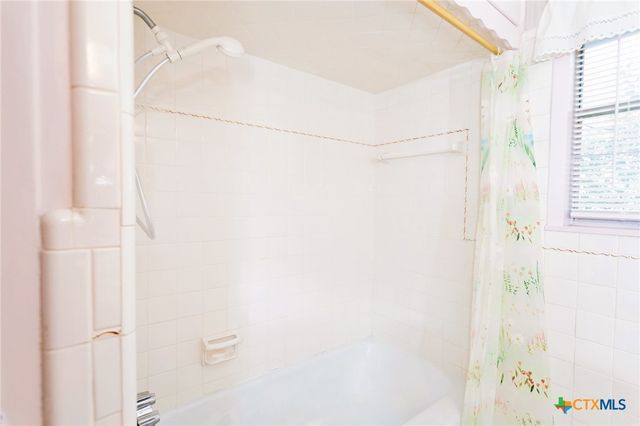 3206 Shady Hill Drive, Temple, TX 76502