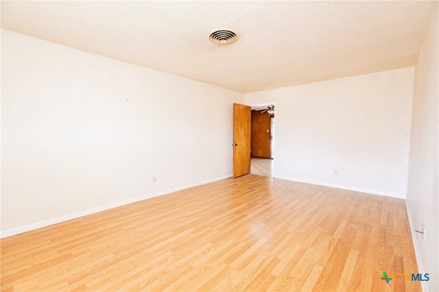 3206 Shady Hill Drive, Temple, TX 76502