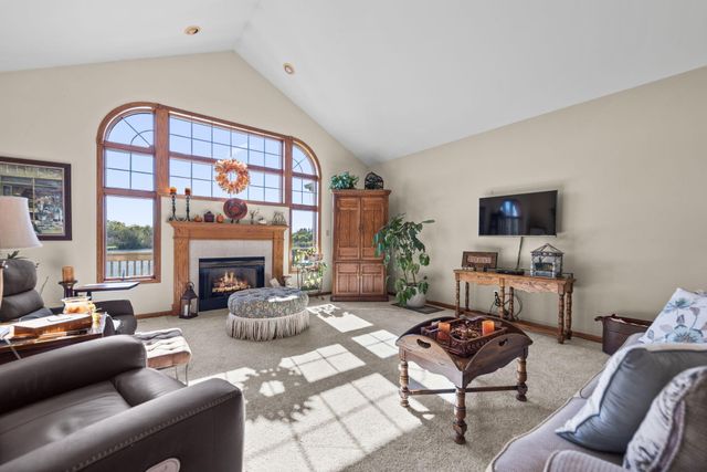 431 Hilbrich Drive, Schererville, IN 46375