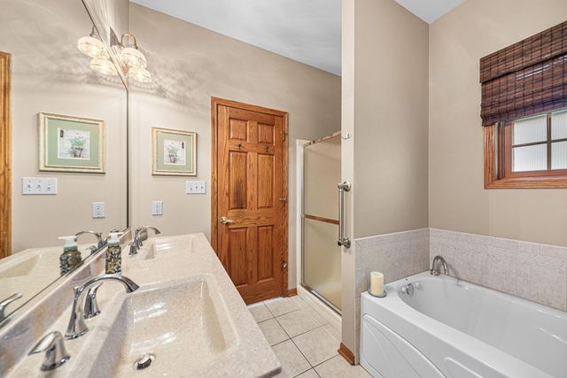 431 Hilbrich Drive, Schererville, IN 46375