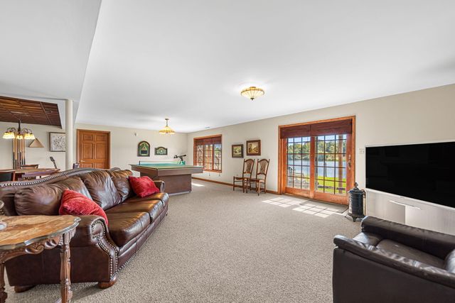 431 Hilbrich Drive, Schererville, IN 46375