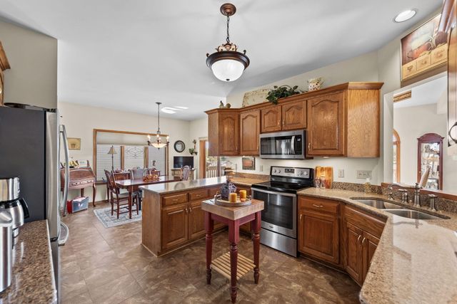 431 Hilbrich Drive, Schererville, IN 46375