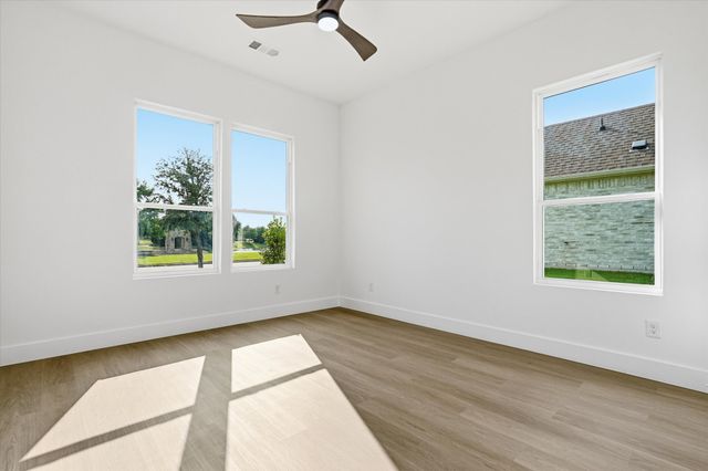 1014 Devonshire Drive N, Forney, TX 75126