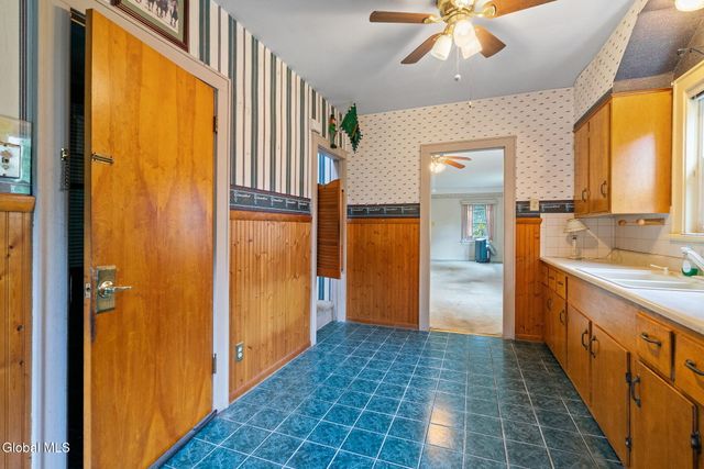 42 Collins Place, Albany, NY 12208