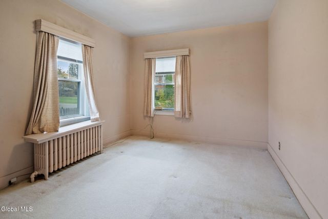 42 Collins Place, Albany, NY 12208