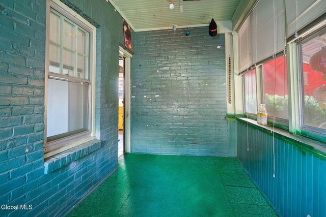 42 Collins Place, Albany, NY 12208