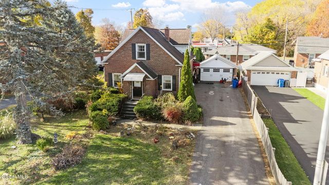 42 Collins Place, Albany, NY 12208