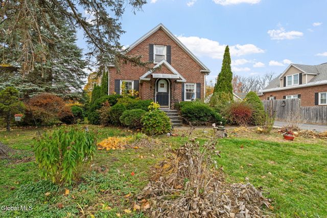 42 Collins Place, Albany, NY 12208