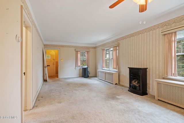 42 Collins Place, Albany, NY 12208