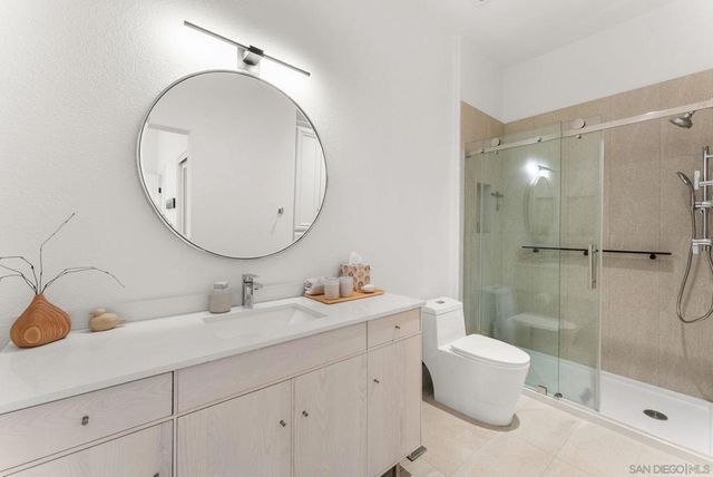 7933 Sitio Nispero, Carlsbad, CA 92009