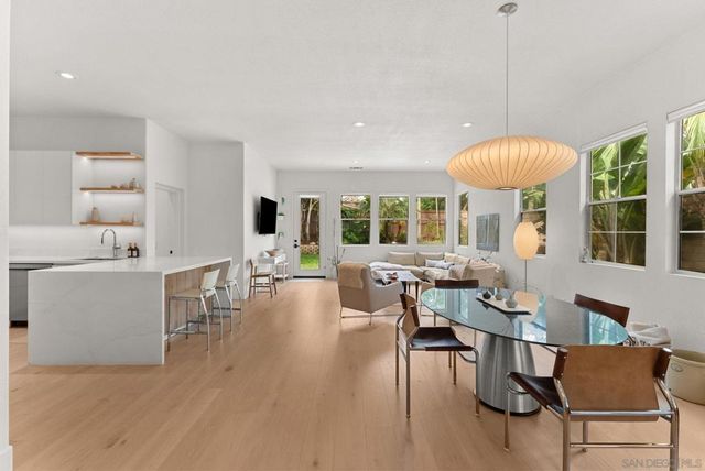 7933 Sitio Nispero, Carlsbad, CA 92009
