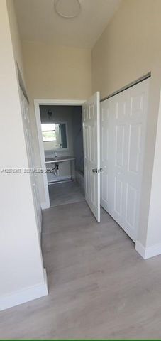 17020 SW 104th Avenue 202, Miami, FL 33157