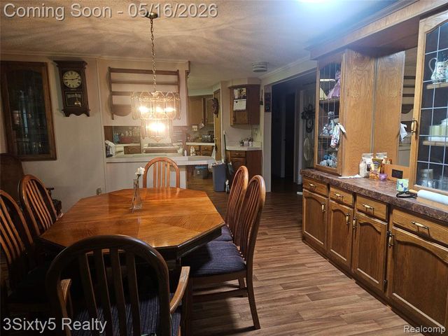 20950 Wahrman Road, New Boston, MI 48164