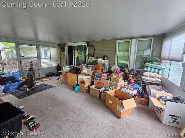 20950 Wahrman Road, New Boston, MI 48164