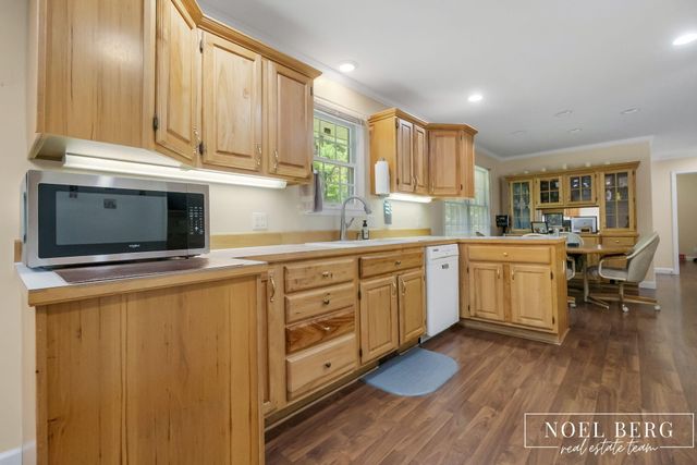 3535 S Sheridan Drive, Muskegon, MI 49444