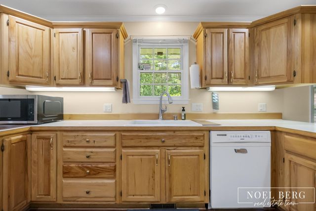 3535 S Sheridan Drive, Muskegon, MI 49444