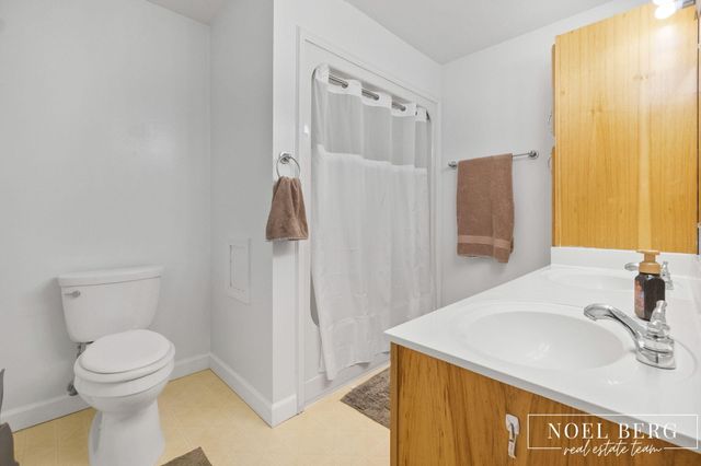 3535 S Sheridan Drive, Muskegon, MI 49444