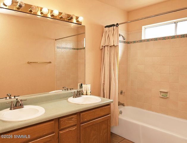 4693 Del Norte Court, Las Cruces, NM 88007