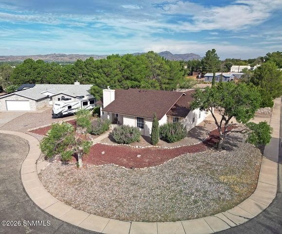 4693 Del Norte Court, Las Cruces, NM 88007