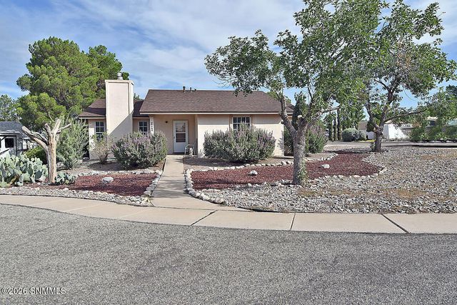 4693 Del Norte Court, Las Cruces, NM 88007