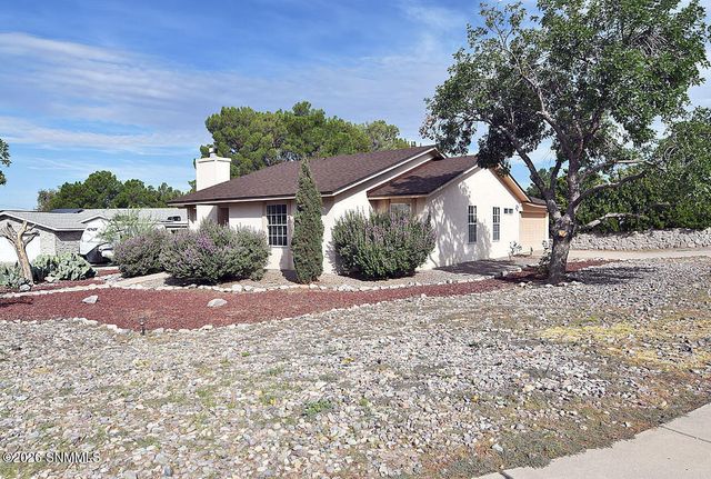 4693 Del Norte Court, Las Cruces, NM 88007