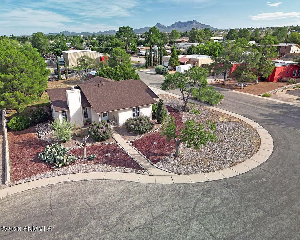 4693 Del Norte Court, Las Cruces, NM 88007
