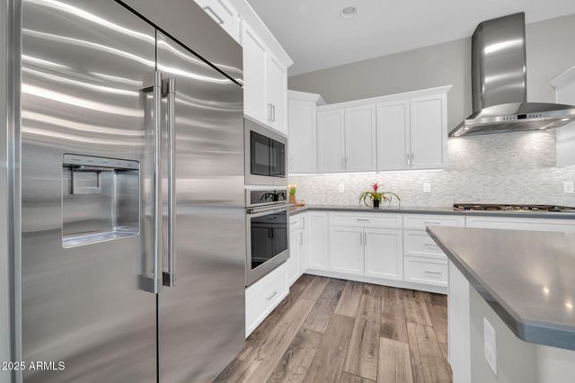 17565 E BLAZE Lane, Rio Verde, AZ 85263