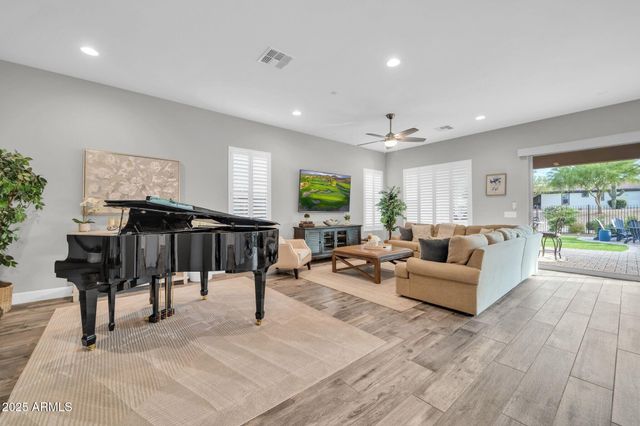 17565 E BLAZE Lane, Rio Verde, AZ 85263