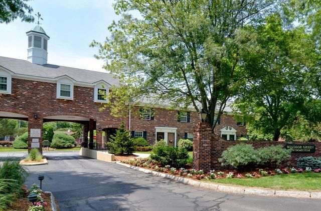 1907 Windsor Dr 1907, Framingham, MA 01701