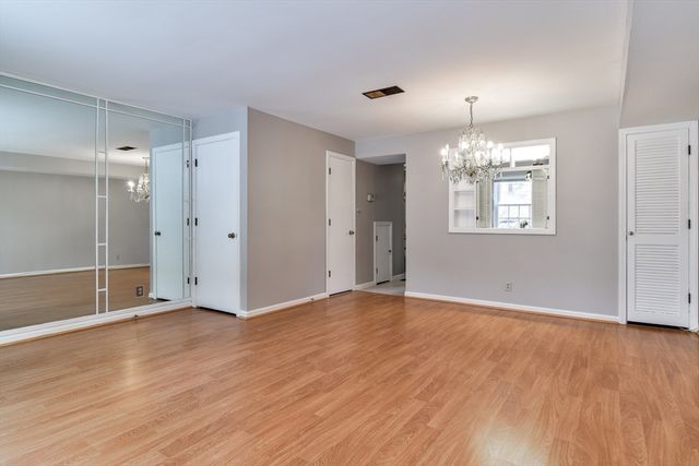 1907 Windsor Dr 1907, Framingham, MA 01701