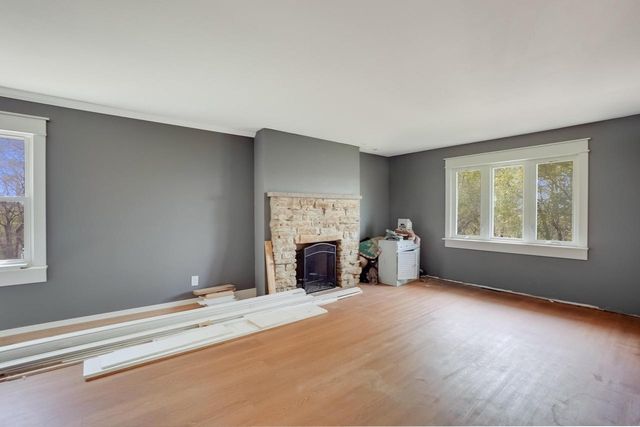 S26W26876 Mac Arthur ROAD, Waukesha, WI 53188