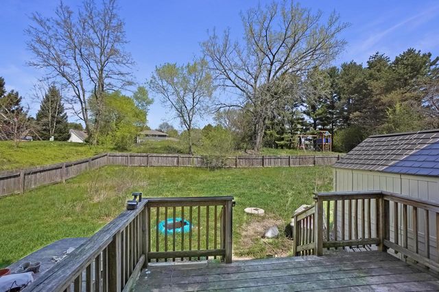S26W26876 Mac Arthur ROAD, Waukesha, WI 53188