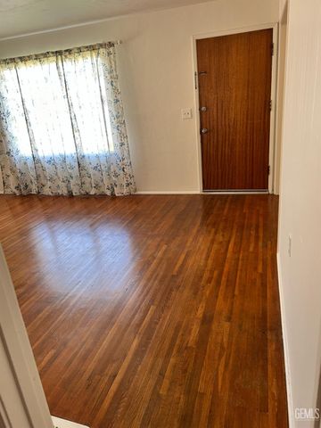 435 Arvin Street, Bakersfield, CA 93308