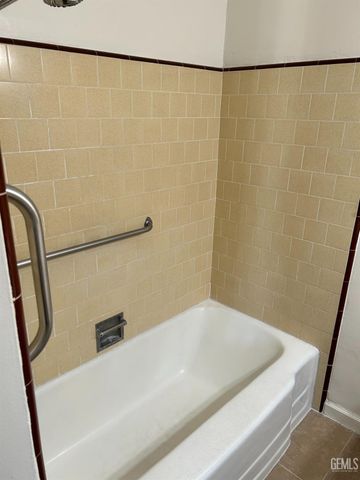 435 Arvin Street, Bakersfield, CA 93308