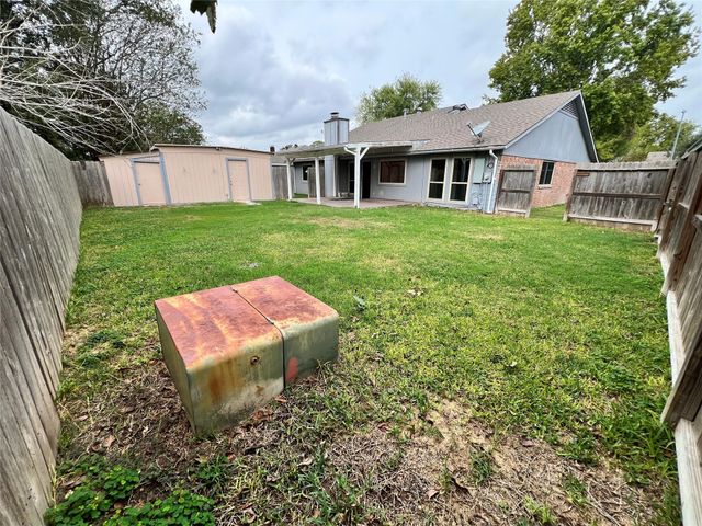 7215 La Entrada Drive, Houston, TX 77083