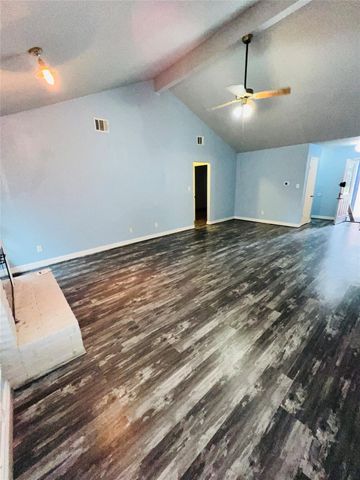 7215 La Entrada Drive, Houston, TX 77083