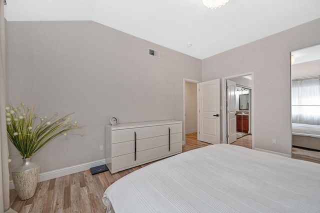 3958 N Country Dr, Antelope, CA 95843