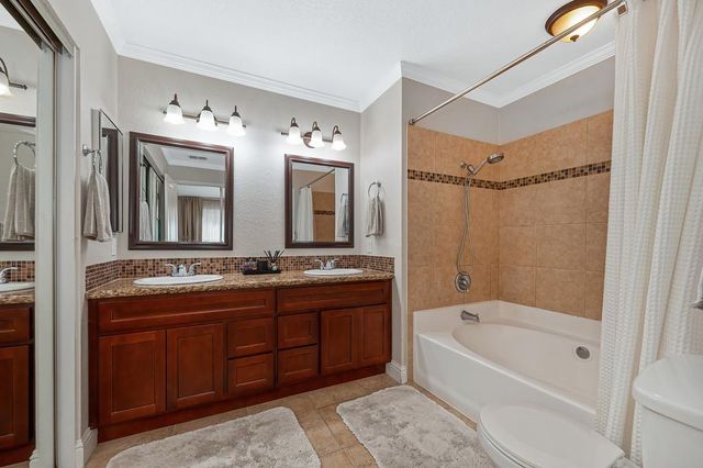 3958 N Country Dr, Antelope, CA 95843