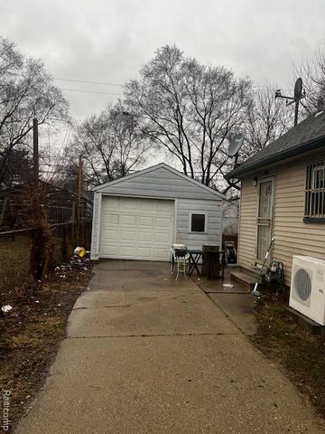 6083 Rosemont Avenue, Detroit, MI 48228