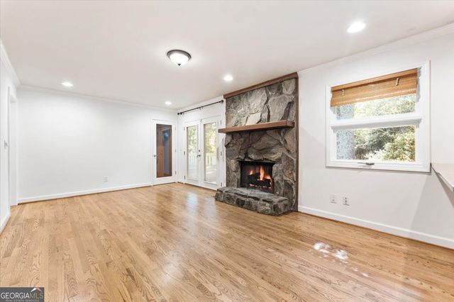 310 Clear Creek Court, Roswell, GA 30076
