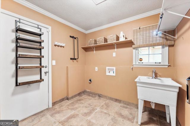 310 Clear Creek Court, Roswell, GA 30076