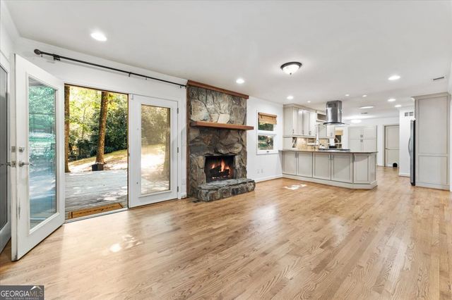 310 Clear Creek Court, Roswell, GA 30076