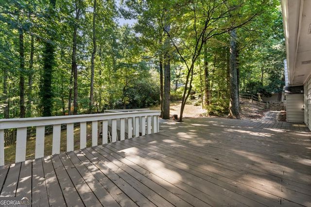 310 Clear Creek Court, Roswell, GA 30076