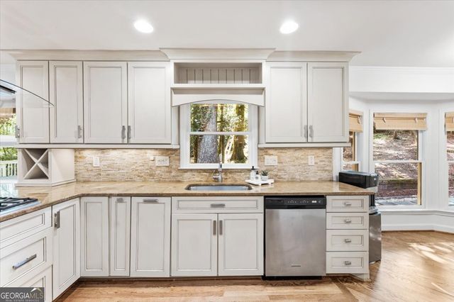 310 Clear Creek Court, Roswell, GA 30076