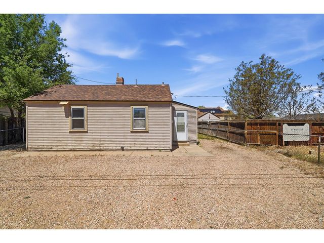 2322 W 9th St, Greeley, CO 80634
