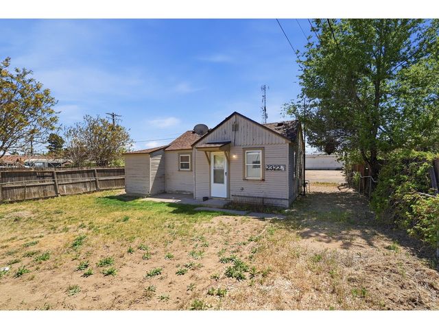 2322 W 9th St, Greeley, CO 80634