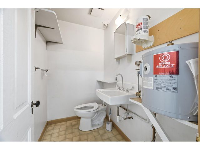 2322 W 9th St, Greeley, CO 80634